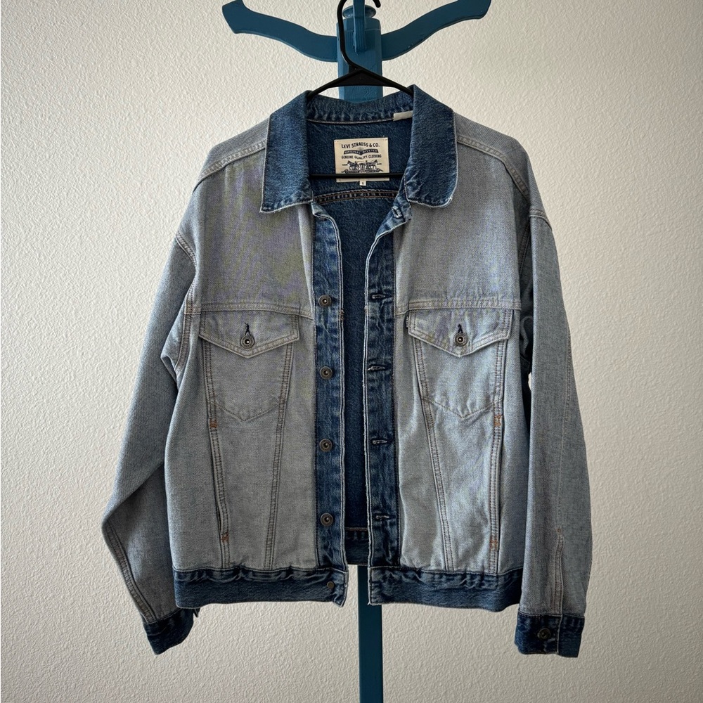 Levi’s cropped length reverse denim jacket